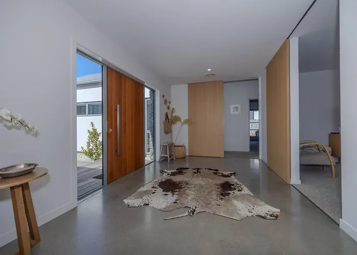 Lakeview Heights - 2020 Built Luxury Large House & Self Contained - 264 Sq Mtr * Wanaka