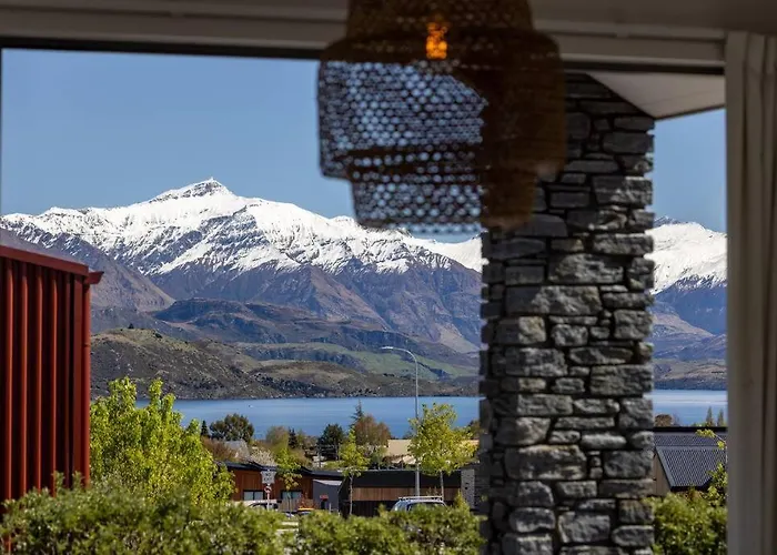 Lakeview Heights - 2020 Built Luxury Large House & Self Contained - 264 Sq Mtr Vakantiehuis Wanaka